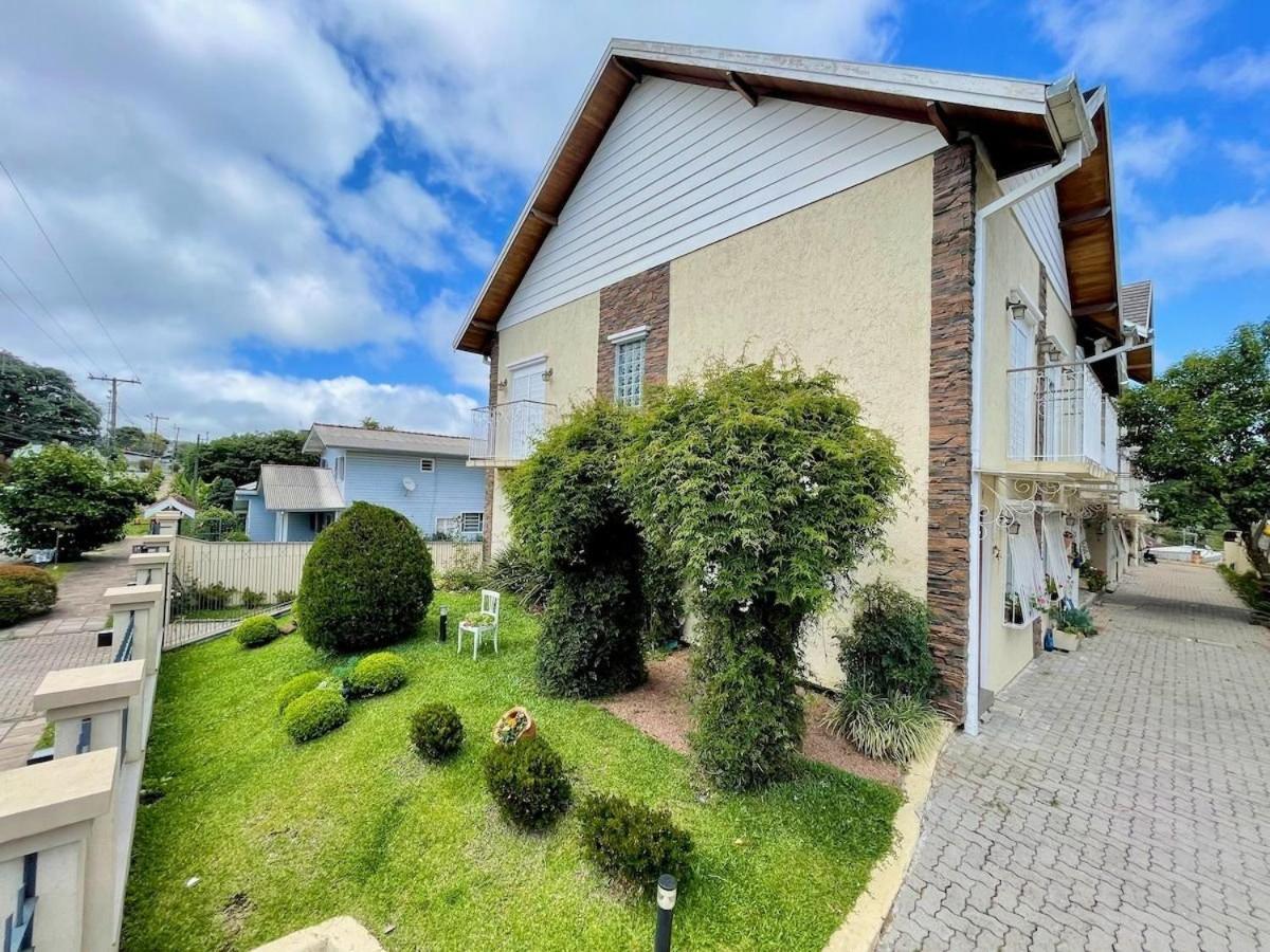Casa Triplex 3 Dorm A 6Qd Rua Coberta Canela Exterior foto